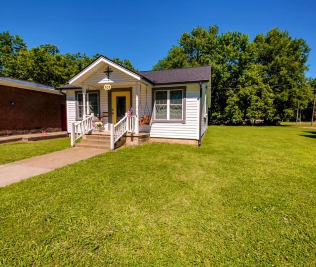 Historic Town Square Bungalow In Heart Of Brighton Atoka Exterior photo